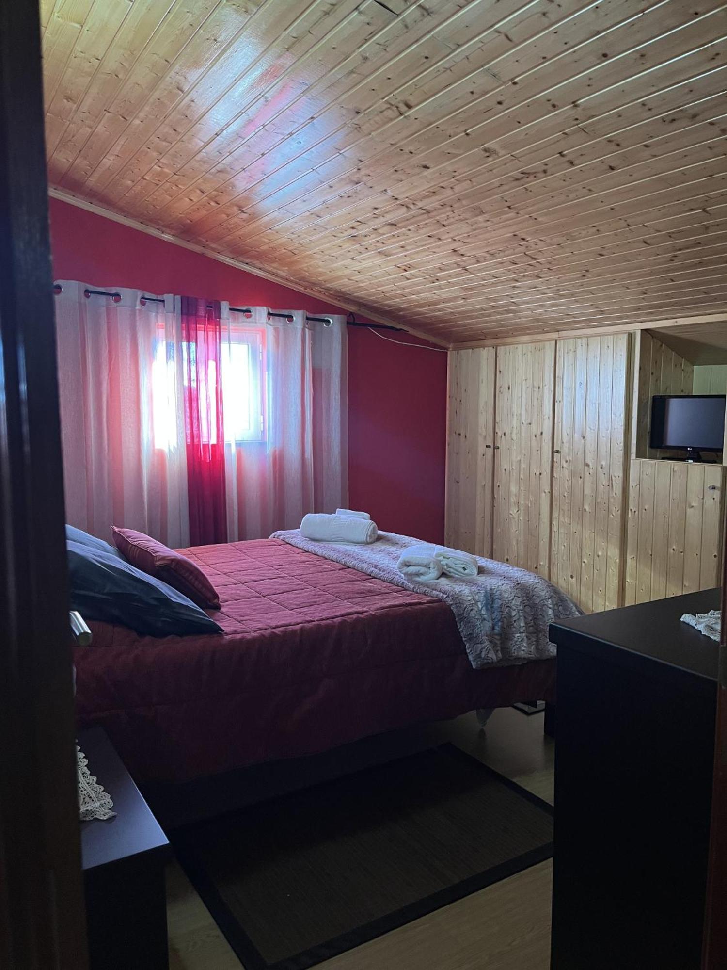 Casa Dos Pinheiros - Serra Da Estrela Пеньяс-да-Сауде Экстерьер фото
